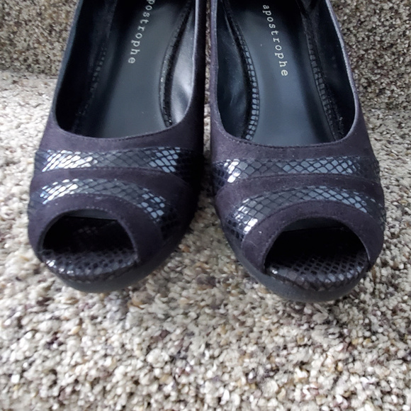 Apostrophe Black Open-toe Heels - Picture 4 of 8